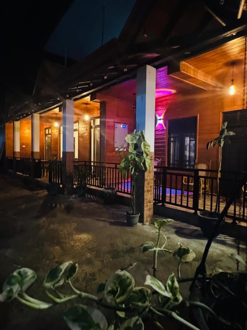 Sun Mount Adams Peak Hotel Nallathanniya Exterior foto