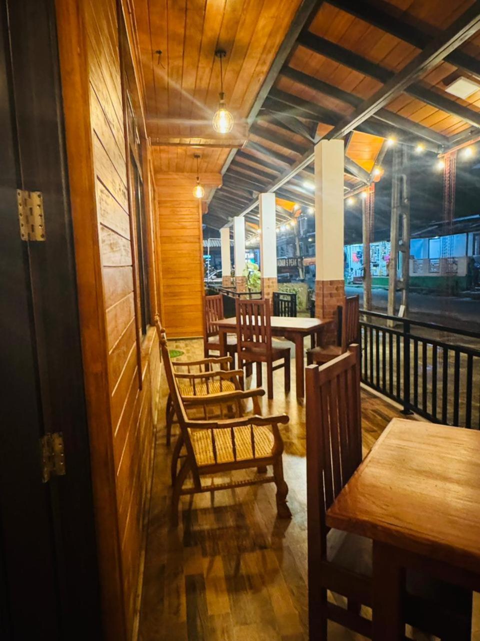 Sun Mount Adams Peak Hotel Nallathanniya Exterior foto